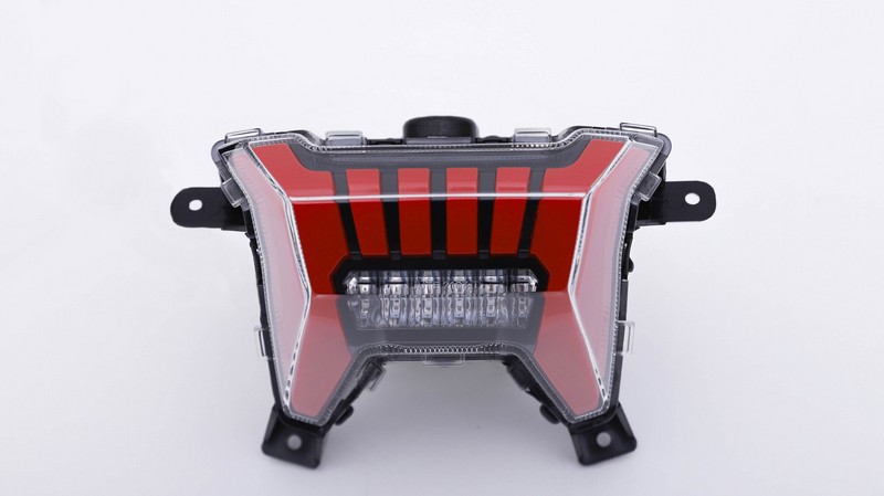 后尾燈（LED)